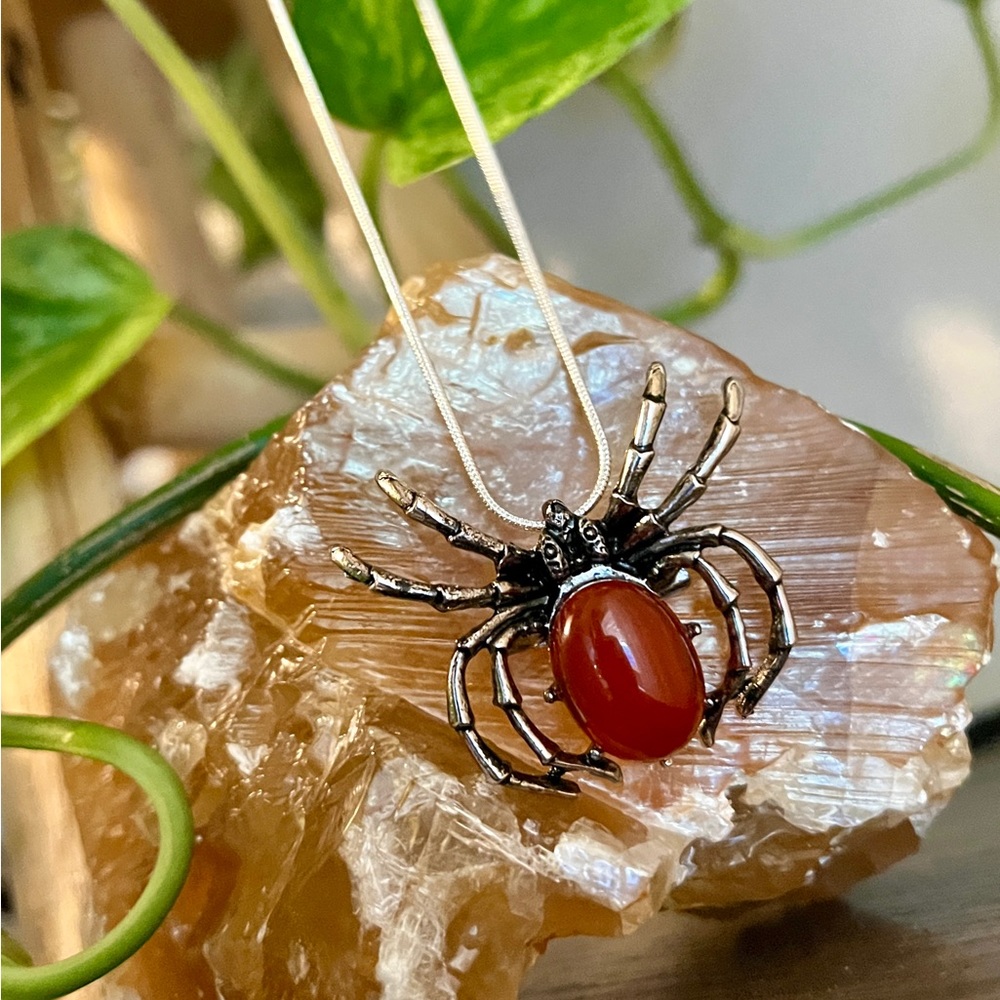 Red Agate Spider Pendant/Brooch